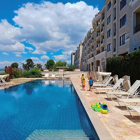 Cosher - Gardenia Palace 10 Free Parking Поморие