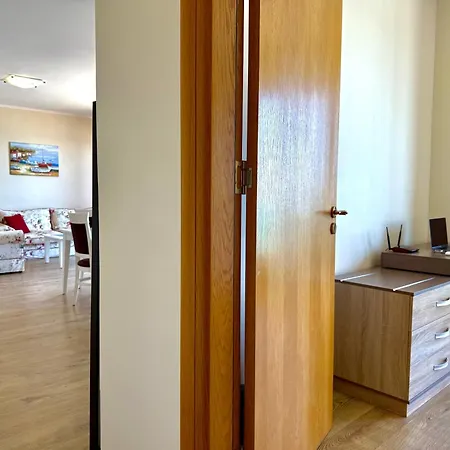 Cosher - Gardenia Palace 10 Free Parking *