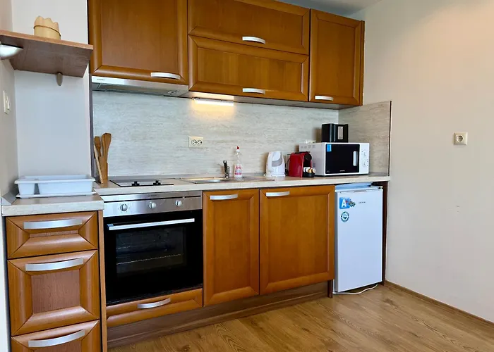 Cosher - Gardenia Palace 10 Free Parking Поморие