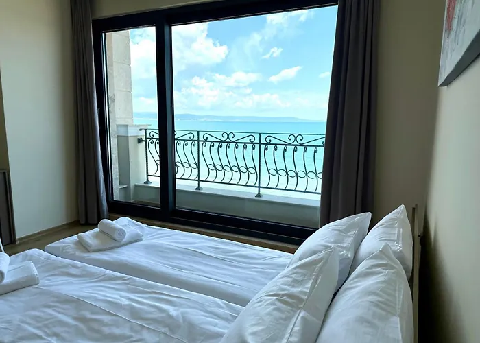 Апартамент Cosher - Gardenia Palace 10 Free Parking *